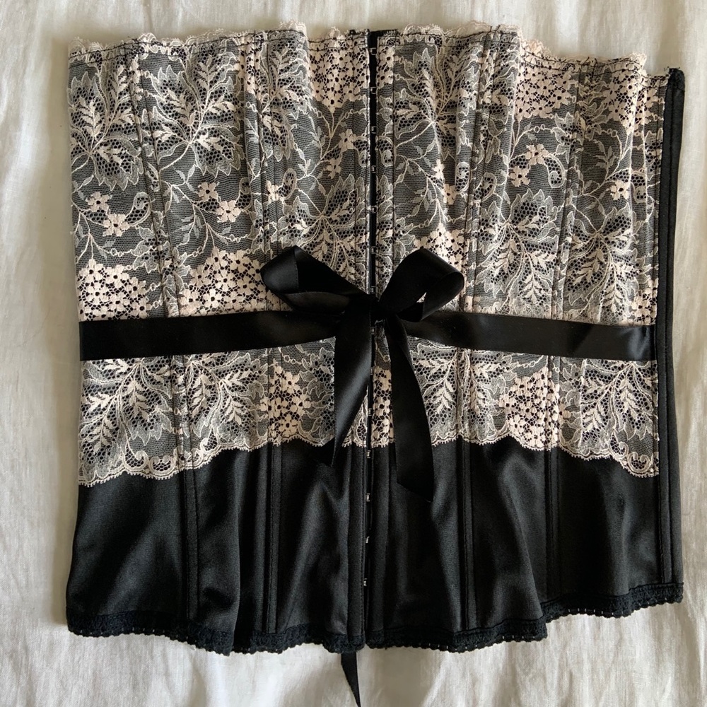 Boutique overbust corset with lace back and boning